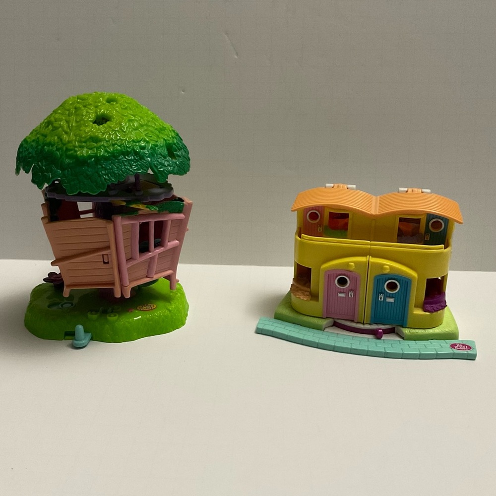 Two Mini Vintage Polly Pocket Playsets